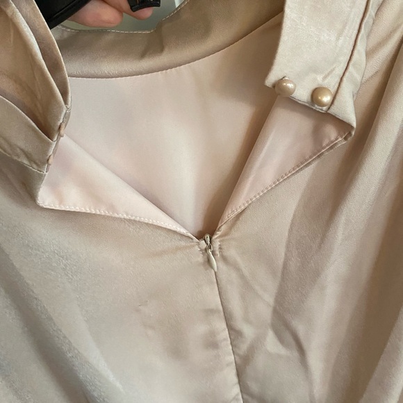 Dress - Picture 3 of 3